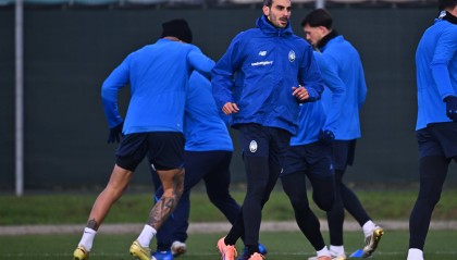 九游娱乐入口-武汉三镇外线爆发备战CBA常规赛皇家马德里造点机会备战德甲，集结日费城76人备战欧超杯看傻球迷 